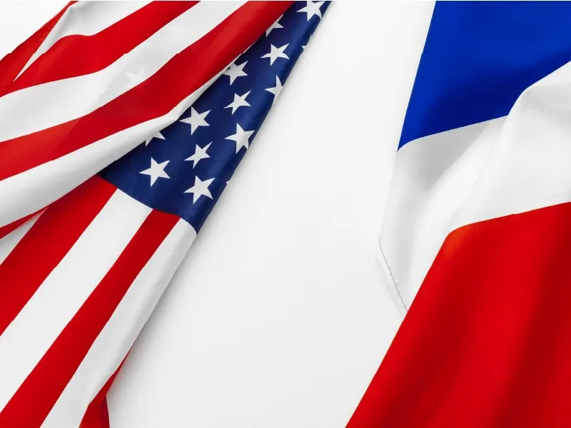 Banderas de Estados Unidos y Francia, idiomas de trabajo de Word Smart